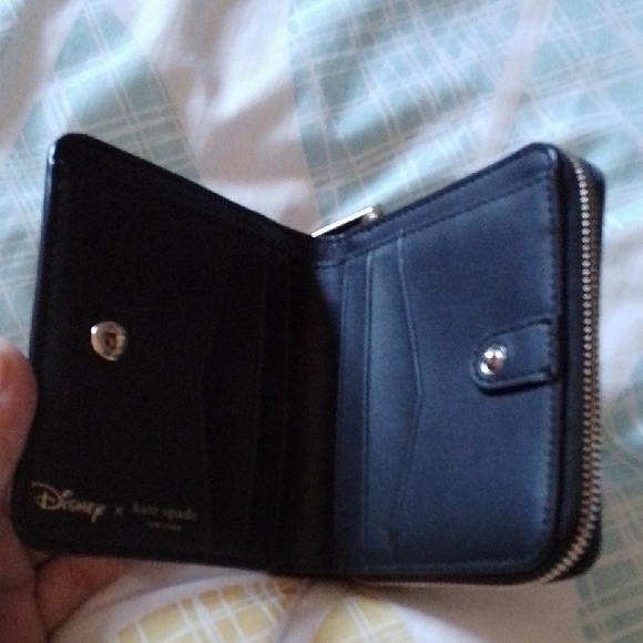 Kate Spade Cream and Red Minnie Mouse Wallet - Picture 3 of 6